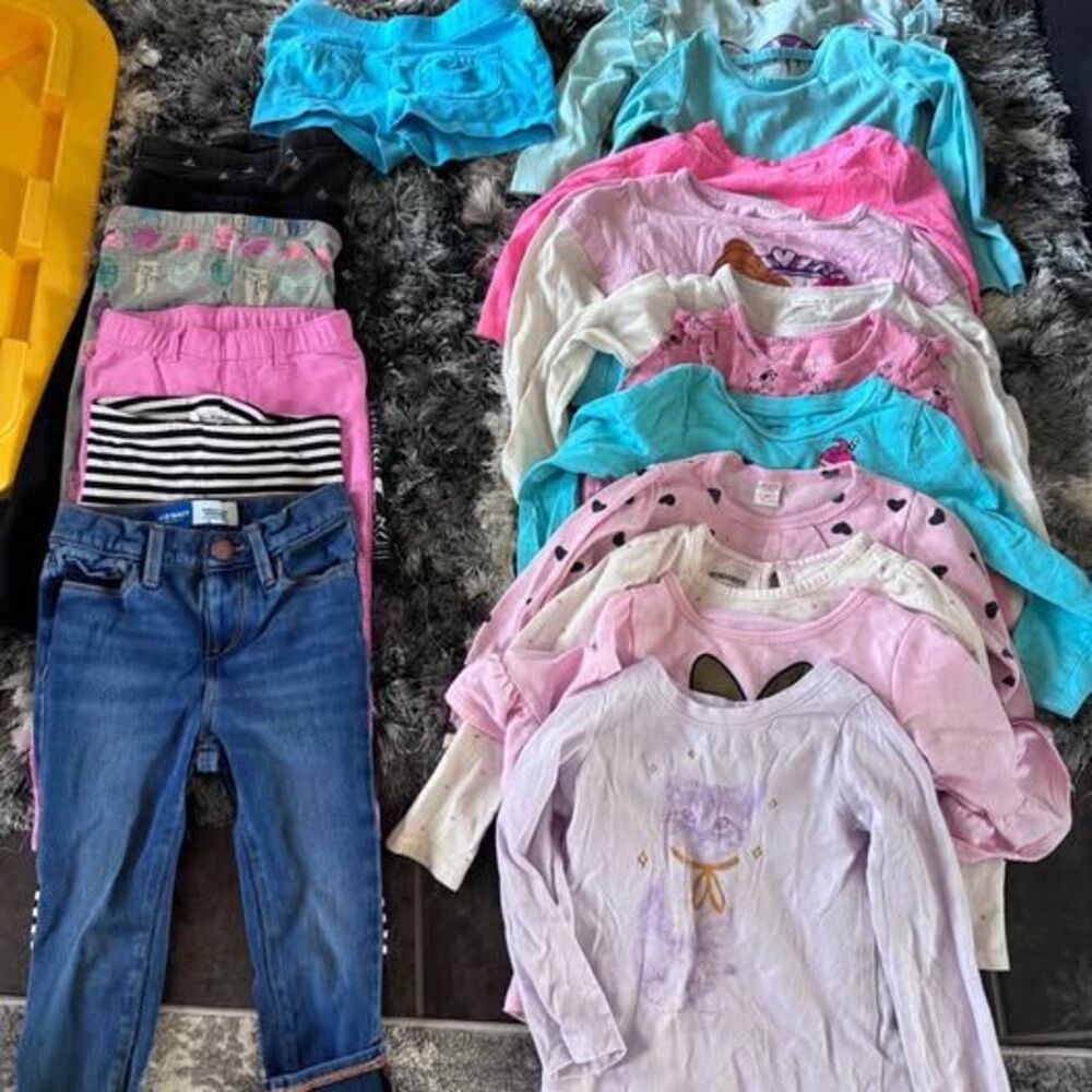 18 pieces size 2T girls legging pants and long sleeve shirts winter bundle EUC